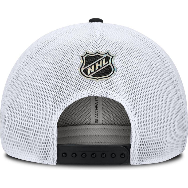 mutsid-kumer-must-snapback-structured-meshback-chicago-blackhawks-nhl-fanatics